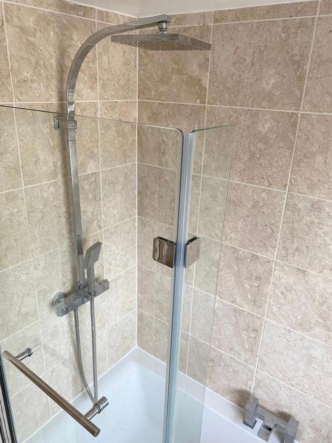 Beautiful Newly Renovated House In Rainham Essex Villa Bagian luar foto