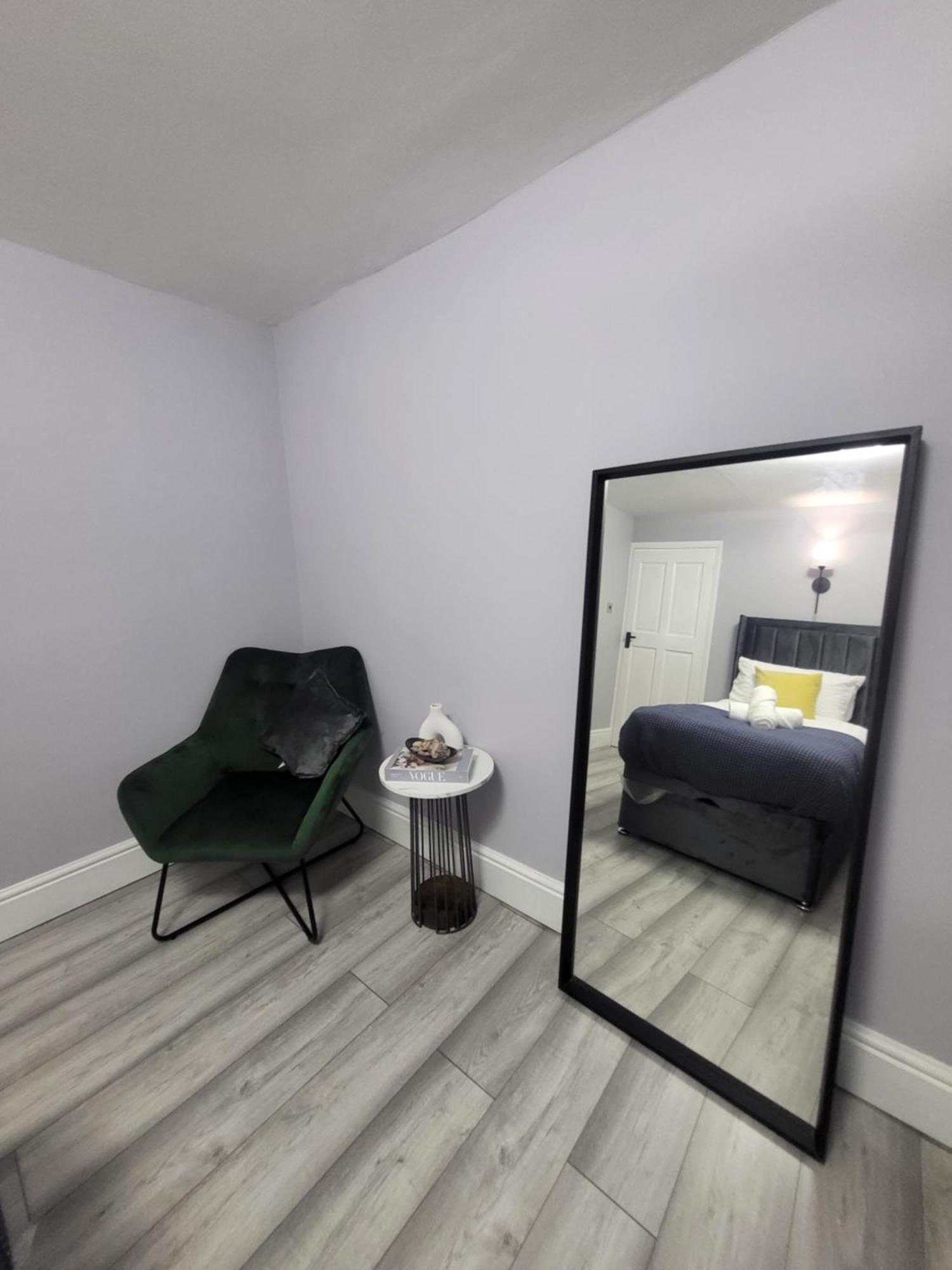 Beautiful Newly Renovated House In Rainham Essex Villa Bagian luar foto