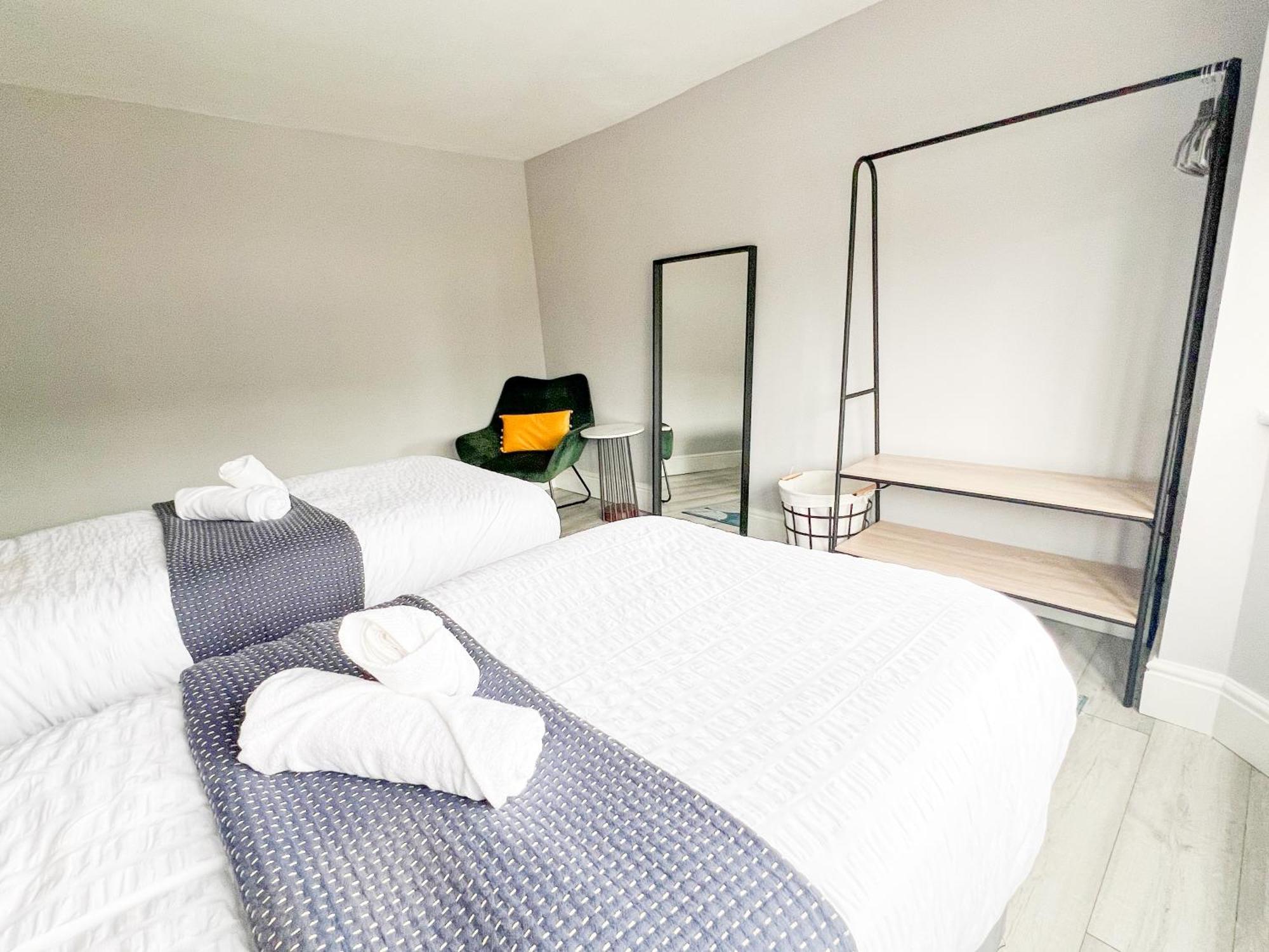 Beautiful Newly Renovated House In Rainham Essex Villa Bagian luar foto