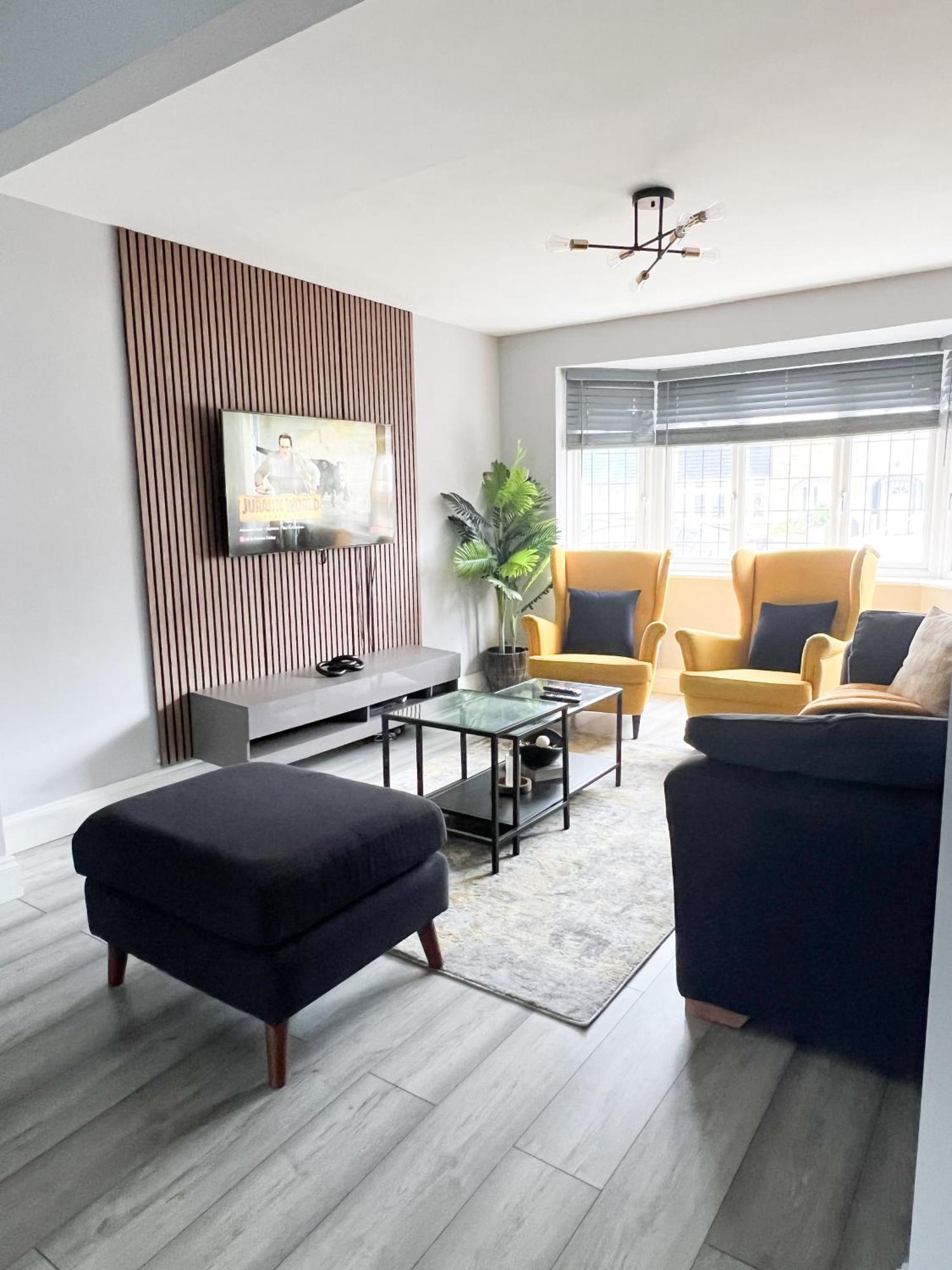 Beautiful Newly Renovated House In Rainham Essex Villa Bagian luar foto